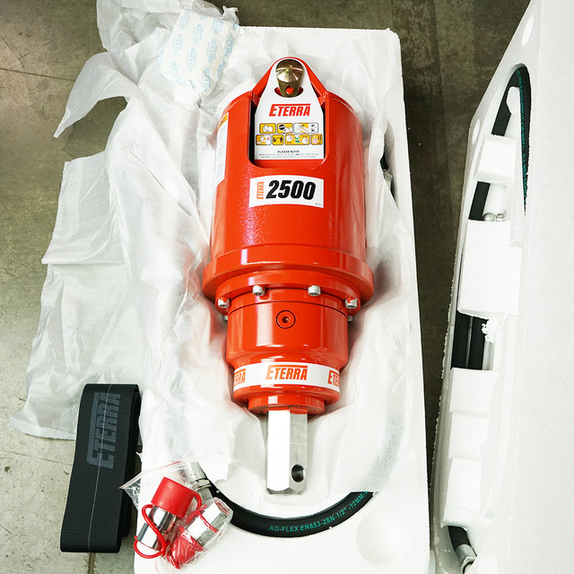 Skid Steer Auger Attachment | Eterra